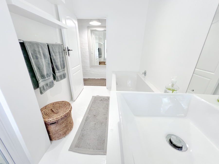 To Let 5 Bedroom Property for Rent in Seaside Longships Western Cape